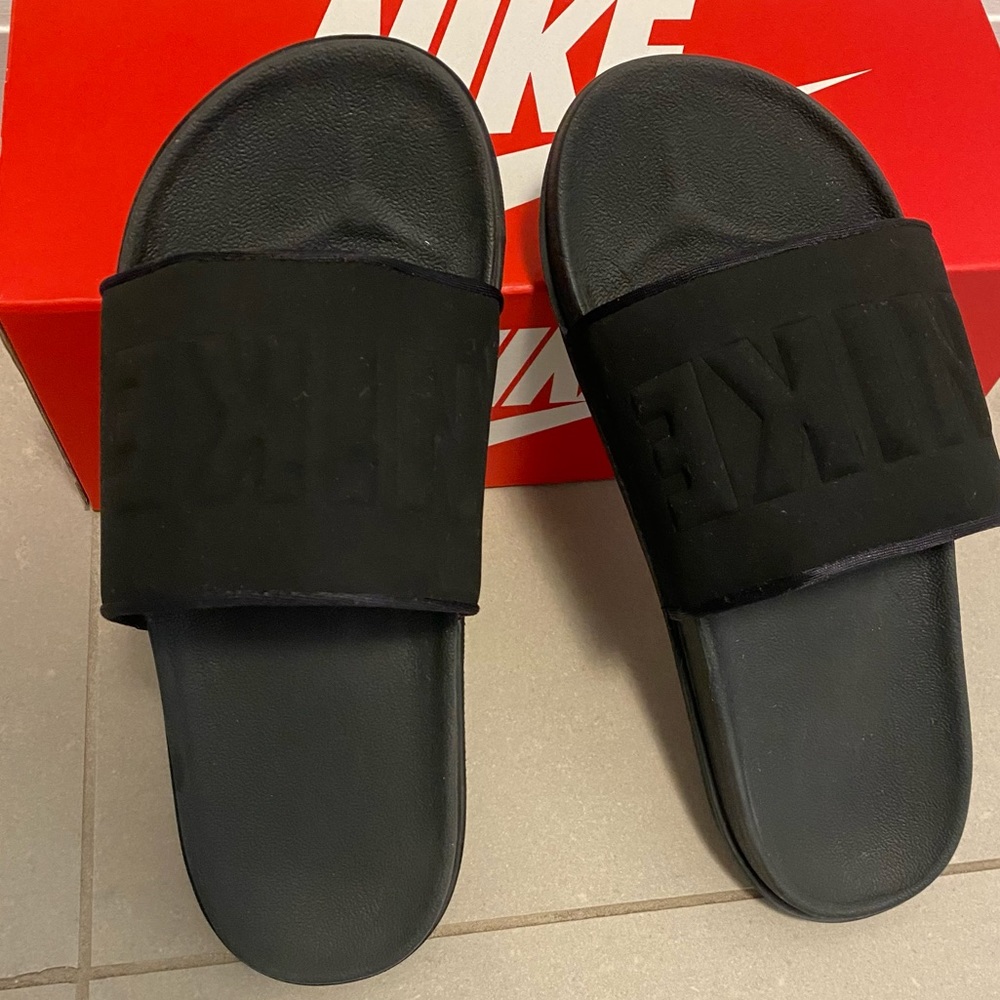 Nike Women’s Off Court Slide Sandals